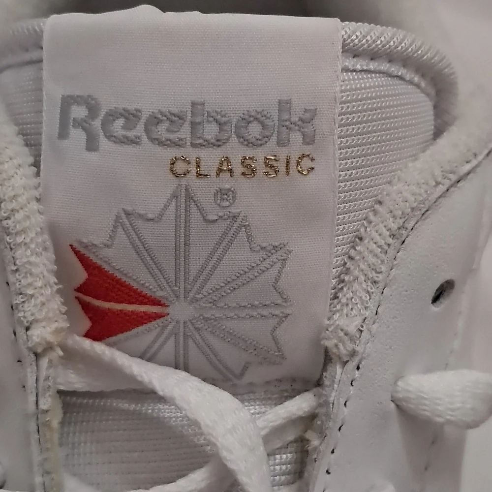 Reebok Men's Size 10 Leather Classic Sneaker
